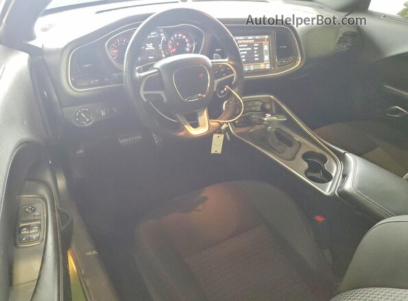 2C3CDZFJ2JH334604 2018 DODGE CHALLENGER Green Вид панелі приладів