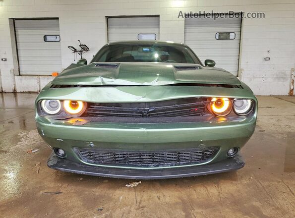 2C3CDZFJ2JH334604 2018 DODGE CHALLENGER Green Вид спереду