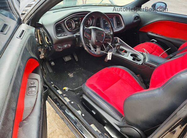 2C3CDZFJ3LH106100 2020 DODGE CHALLENGER Black Dashboard view