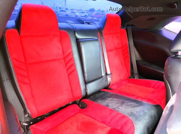 2C3CDZFJ3LH106100 2020 DODGE CHALLENGER Black Rear seats view