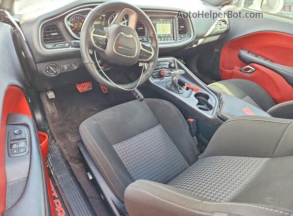 2C3CDZFJ6JH202428 2018 DODGE CHALLENGER White Vista del salpicadero