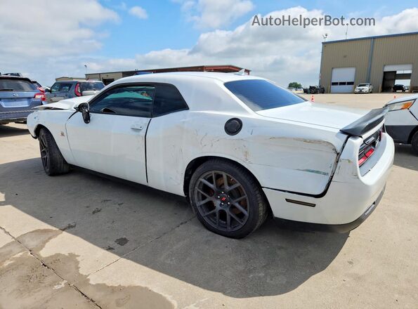 2C3CDZFJ6JH202428 2018 DODGE CHALLENGER White Trasero izquierdo
