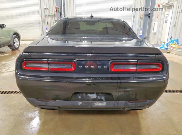 2C3CDZFJ9GH271476 2016 DODGE CHALLENGER Черный Вид сзади
