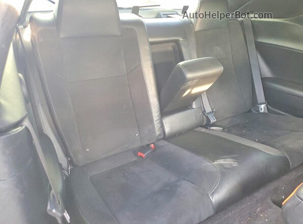 2C3CDZGG4JH257429 2018 DODGE CHALLENGER White Vista de los asientos traseros