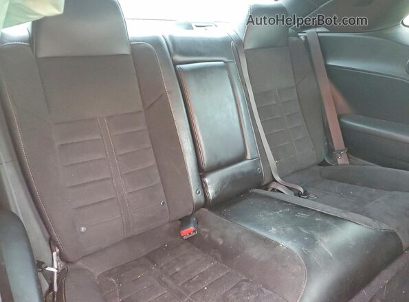 2C3CDZJG3LH138623 2020 DODGE CHALLENGER Красный Вид задних сидений