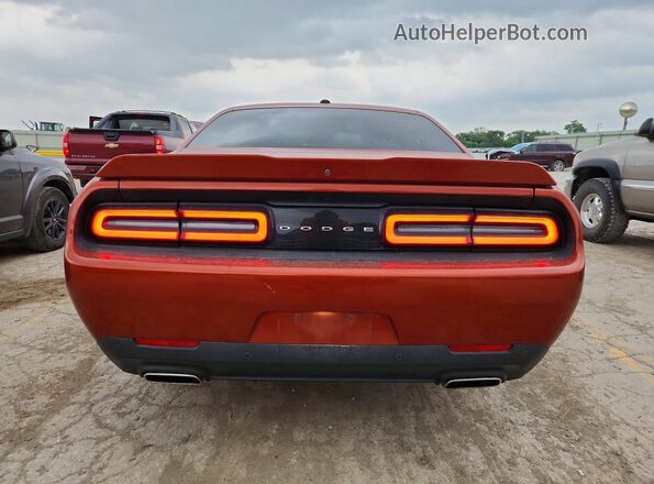 2C3CDZJG9LH214989 2020 DODGE CHALLENGER Orange Widok z tyłu
