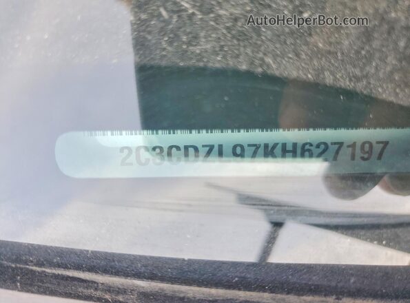 2C3CDZL97KH627197 2019 DODGE CHALLENGER Фиолетовый Вид подкапотного пространства
