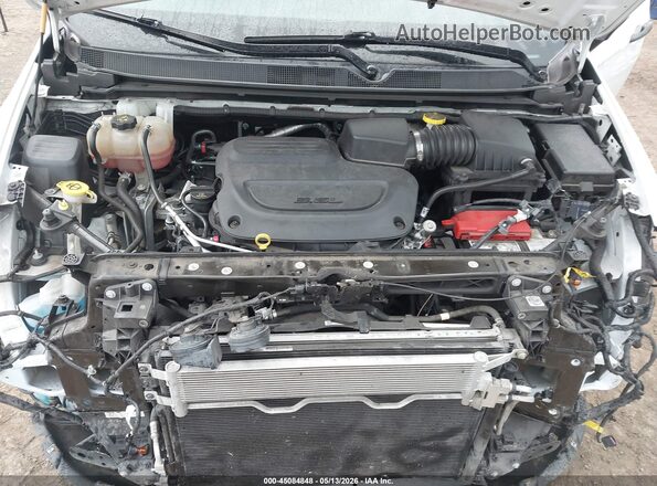 2C4RC1AG8LR229973 2020 CHRYSLER VOYAGER White უკანა ხედი