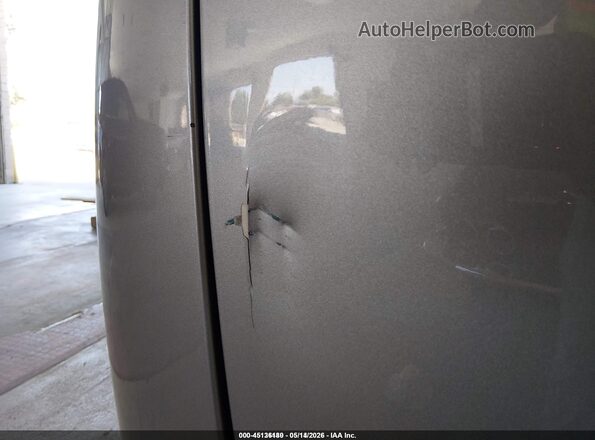2C4RC1AG8LR249236 2020 CHRYSLER VOYAGER Silver Вид спереду