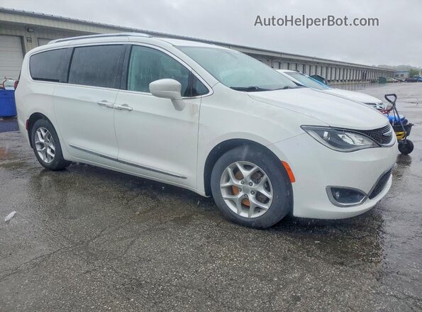 2C4RC1BG0JR187133 2018 CHRYSLER PACIFICA White Delantero derecho