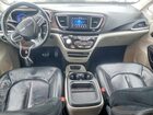 2018 Chrysler Pacifica Touring L White vin: 2C4RC1BG0JR187133