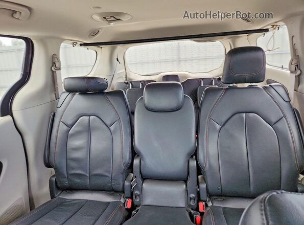 2C4RC1BG1JR124459 2018 CHRYSLER PACIFICA Серый Вид задних сидений