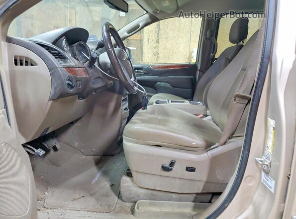 2C4RC1BG2GR128772 2016 CHRYSLER TOWN Желто-коричневый Вид салона спереди