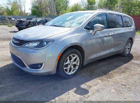 2C4RC1BG2HR743601 2017 CHRYSLER PACIFICA Серебряный Передняя левая четверть