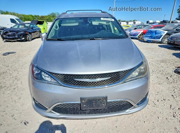 2C4RC1BG2JR119061 2018 CHRYSLER PACIFICA Серебряный Вид спереди