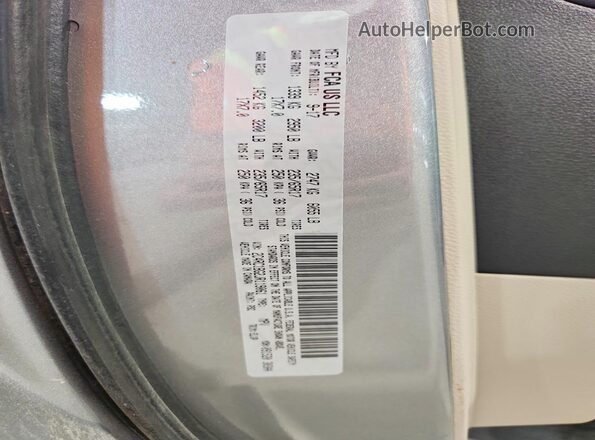 2C4RC1BG2JR119061 2018 CHRYSLER PACIFICA Серебряный Вид наклейки с VIN-кодом