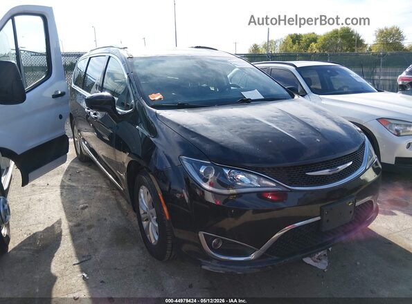 2C4RC1BG2JR124390 2018 CHRYSLER PACIFICA Черный Передняя правая четверть