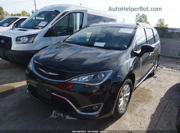 2C4RC1BG2JR124390 2018 CHRYSLER PACIFICA Черный Передняя левая четверть