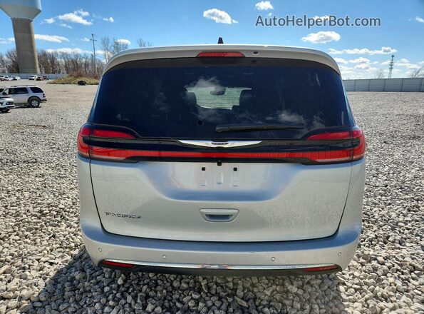 2C4RC1BG2TR168974 2026 CHRYSLER PACIFICA Silver Widok z tyłu