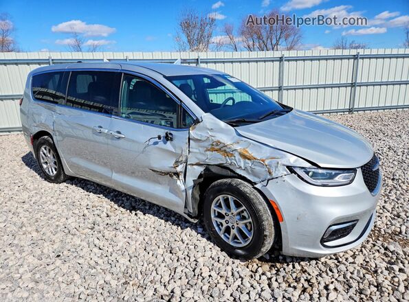 2C4RC1BG2TR168974 2026 CHRYSLER PACIFICA Silver Przód prawy