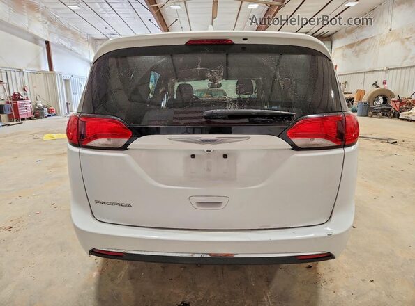 2C4RC1BG4HR768368 2017 CHRYSLER PACIFICA Белый Вид сзади