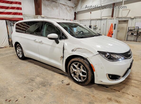 2C4RC1BG4HR768368 2017 CHRYSLER PACIFICA Белый Передняя правая четверть