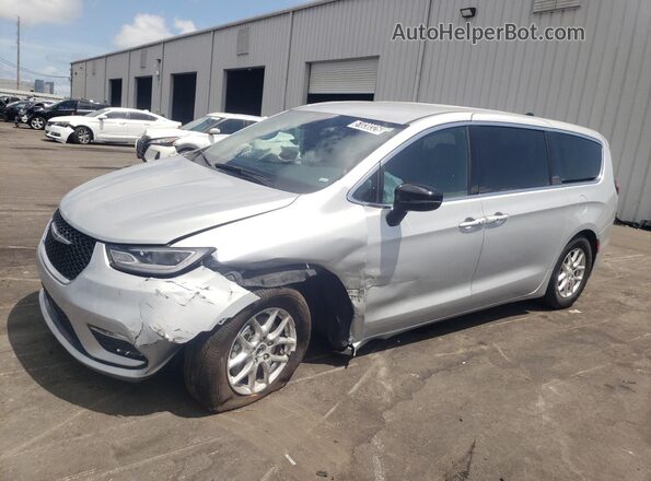 2C4RC1BG4TR191074 2026 CHRYSLER PACIFICA Silver Widok wnętrza 360 stopni