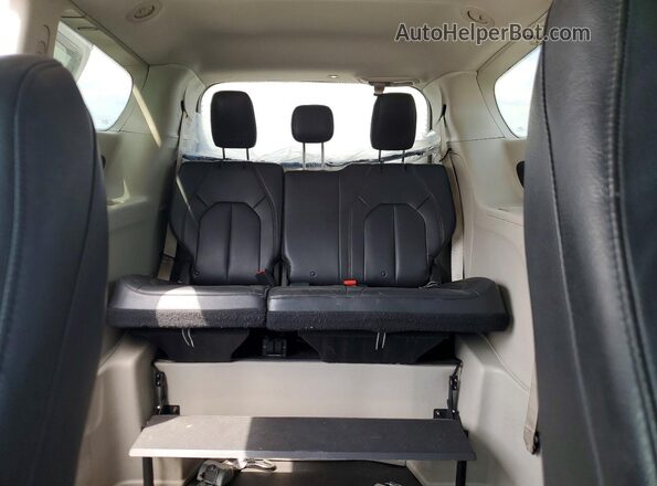 2C4RC1BG5HR535650 2017 CHRYSLER PACIFICA Gray Vista de los asientos traseros