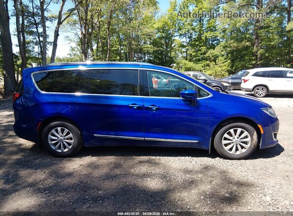 2C4RC1BG5JR330691 2018 CHRYSLER PACIFICA Синий Вид задней части салона