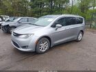 2020 Chrysler Pacifica Touring L Серебряный vin: 2C4RC1BG5LR269068