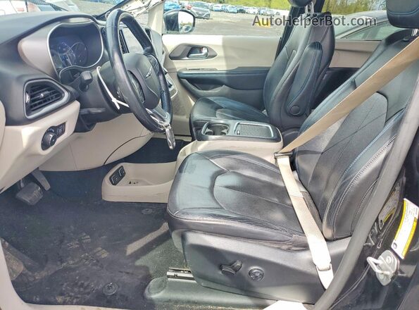2C4RC1BG5MR588908 2021 CHRYSLER PACIFICA Черный Вид салона спереди