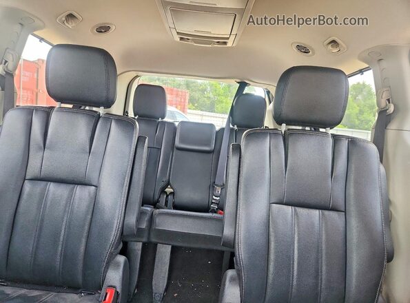 2C4RC1BG6GR191003 2016 CHRYSLER TOWN Gray უკანა სავარძლების ხედი