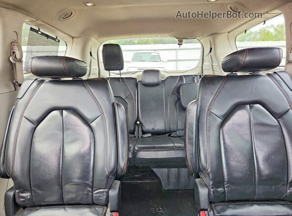 2C4RC1BG6LR268995 2020 CHRYSLER PACIFICA Черный Вид задних сидений
