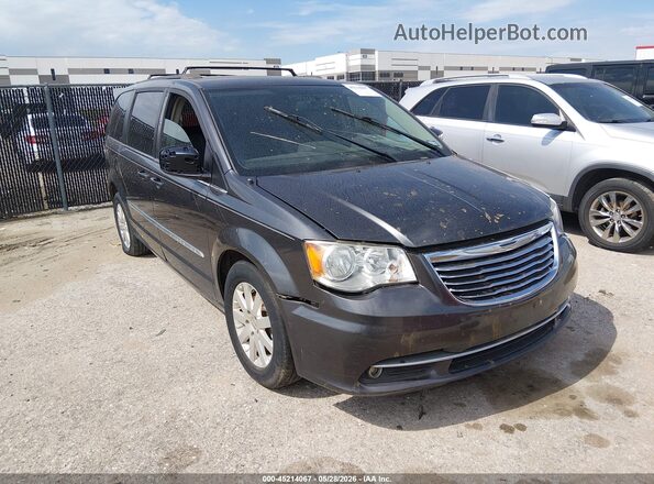 2C4RC1BG7GR213459 2016 CHRYSLER TOWN & COUNTRY Gray Front right