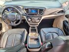 2020 Chrysler Pacifica Touring L White vin: 2C4RC1BG7LR275325