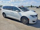 2020 Chrysler Pacifica Touring L White vin: 2C4RC1BG7LR276152