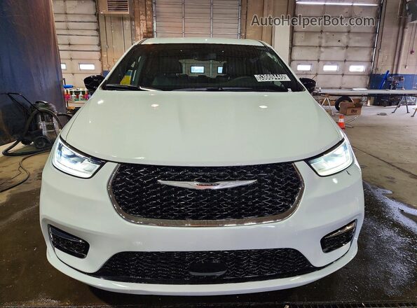 2C4RC1BG7TR260596 2026 CHRYSLER PACIFICA White Widok z przodu