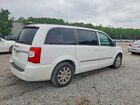 2016 Chrysler Town & Country Touring White vin: 2C4RC1BG8GR298361