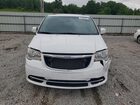 2016 Chrysler Town & Country Touring White vin: 2C4RC1BG8GR298361