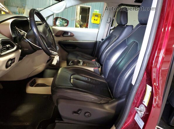 2C4RC1BG8HR820357 2017 CHRYSLER PACIFICA Maroon Vista interior delantera