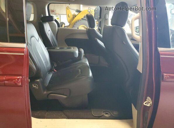 2C4RC1BG8HR820357 2017 CHRYSLER PACIFICA Maroon Vista interior trasera
