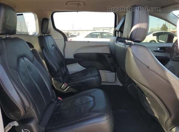 2C4RC1BG8LR271266 2020 CHRYSLER PACIFICA Серый Вид задней части салона