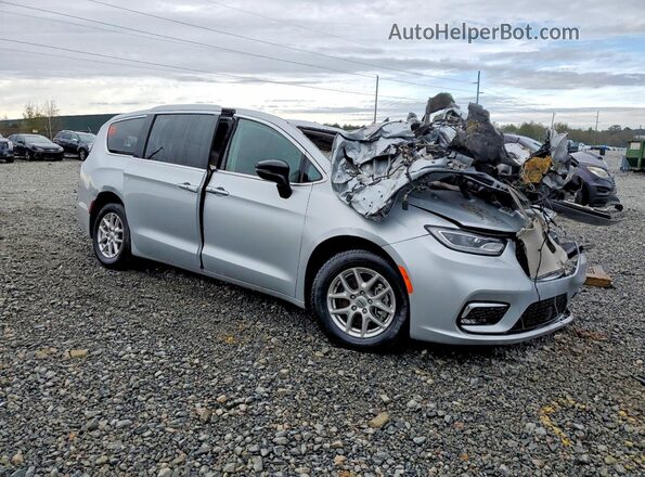 2C4RC1BG8RR139357 2024 CHRYSLER PACIFICA Silver Front right