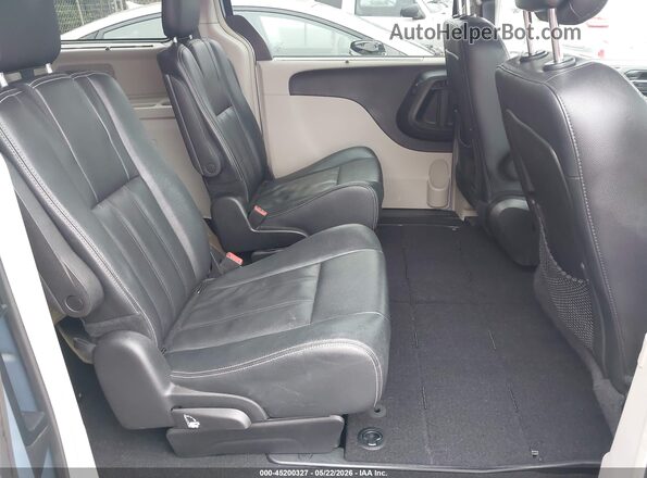 2C4RC1BG9GR132592 2016 CHRYSLER TOWN & COUNTRY Синий Вид наклейки с VIN-кодом