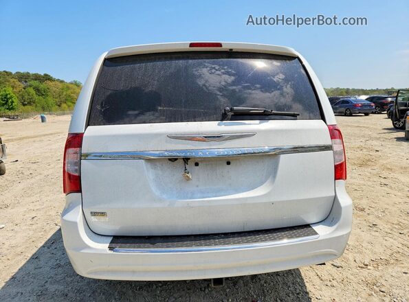 2C4RC1BG9GR188161 2016 CHRYSLER TOWN White Widok z tyłu