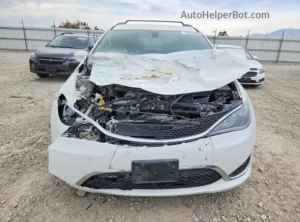 2C4RC1BG9HR809366 2017 CHRYSLER PACIFICA White Դիմացի տեսք