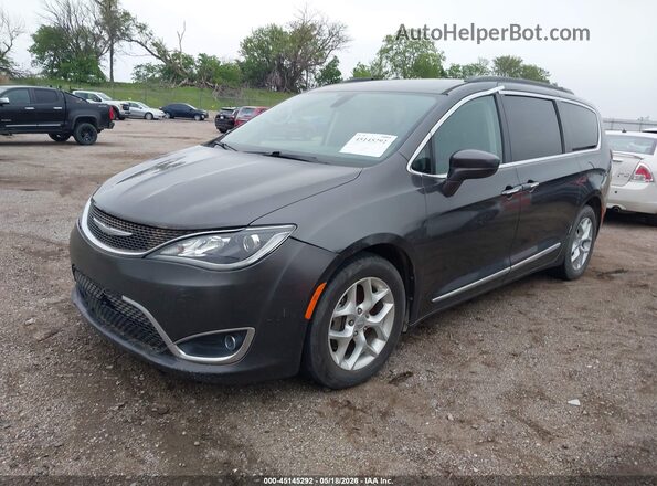2C4RC1BG9HR810470 2017 CHRYSLER PACIFICA Серый Передняя левая четверть