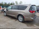 2017 Chrysler Pacifica Touring Plus Желто-коричневый vin: 2C4RC1BG9HR844540