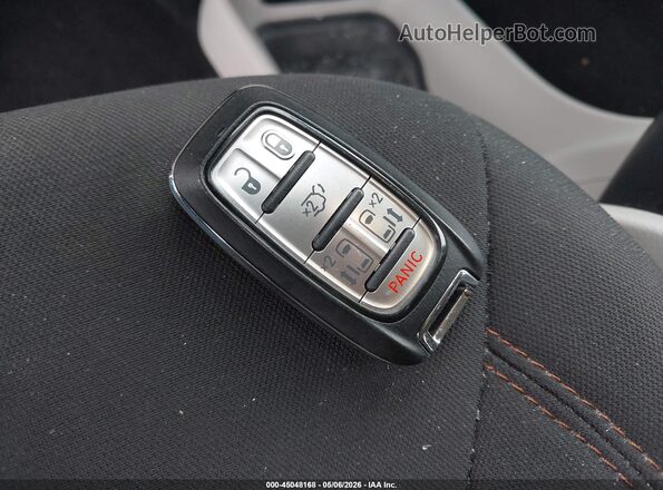 2C4RC1BG9HR844540 2017 CHRYSLER PACIFICA Желто-коричневый Вид панели приборов