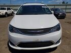2018 Chrysler Pacifica Touring L White vin: 2C4RC1BG9JR352287